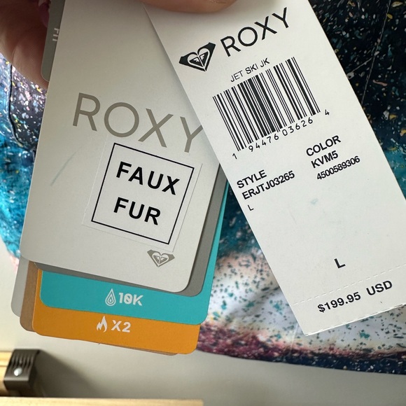 Roxy Snow Jacket - Picture 3 of 3